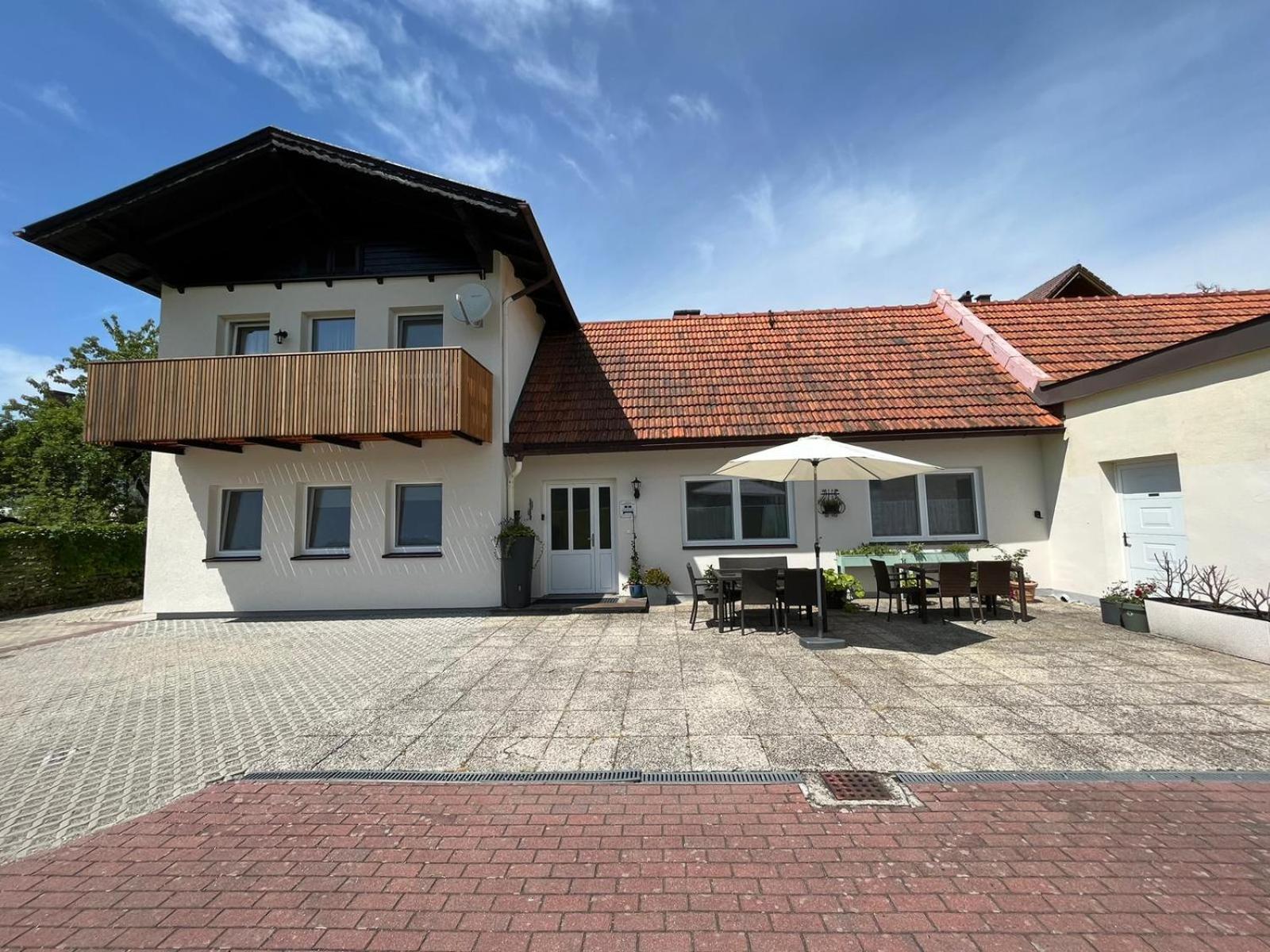 Danner Familien-Ferienwohnungen Schoerfling Am Attersee Exterior foto